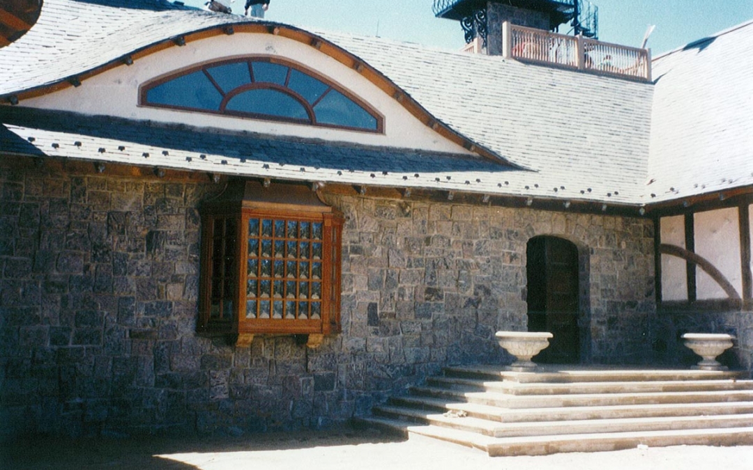 Bay Window with Convex Bent Glass in True Divided Lites