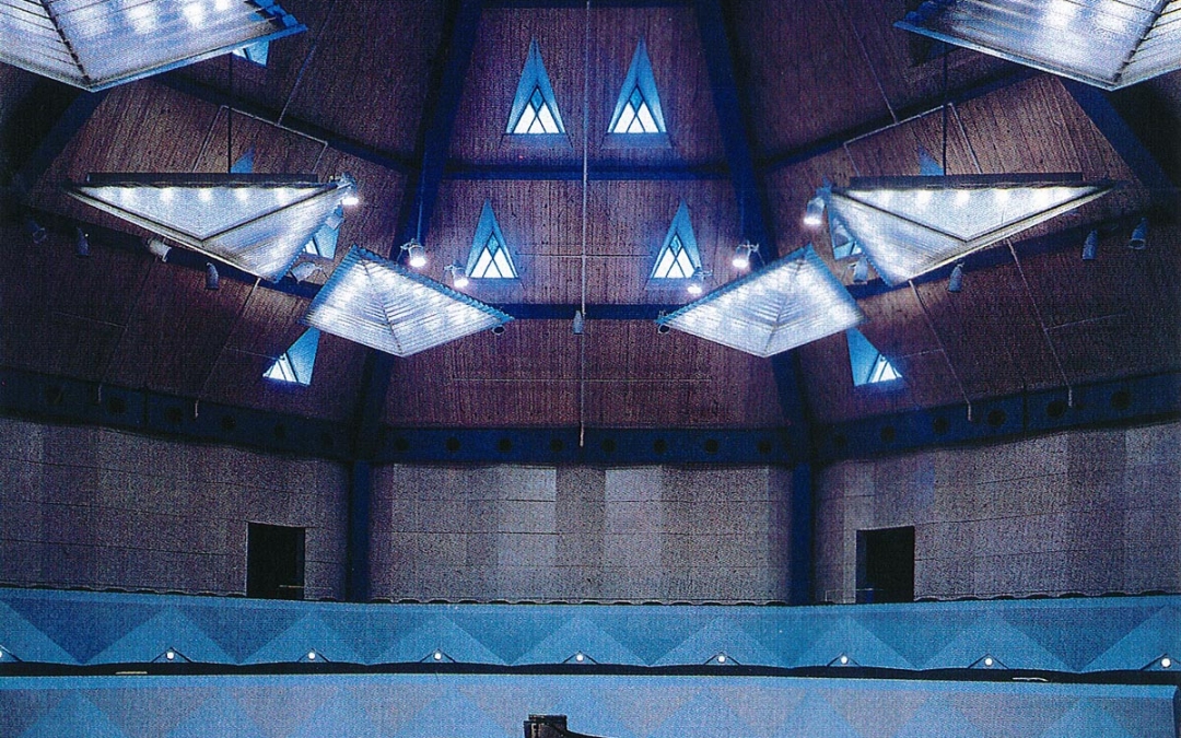 Triangular Windows with Acoustic Glass