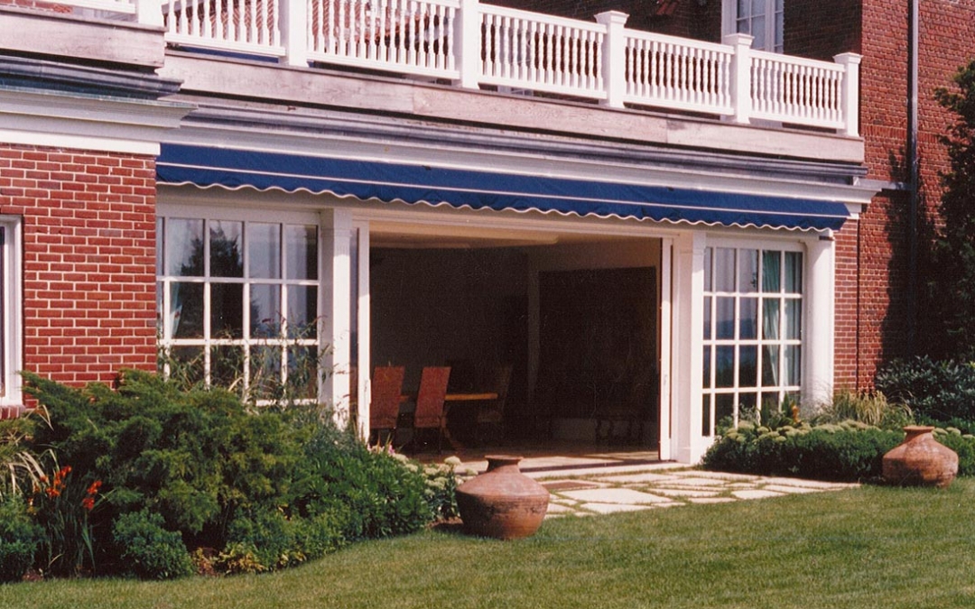 Sliding Door 32′ x 9′